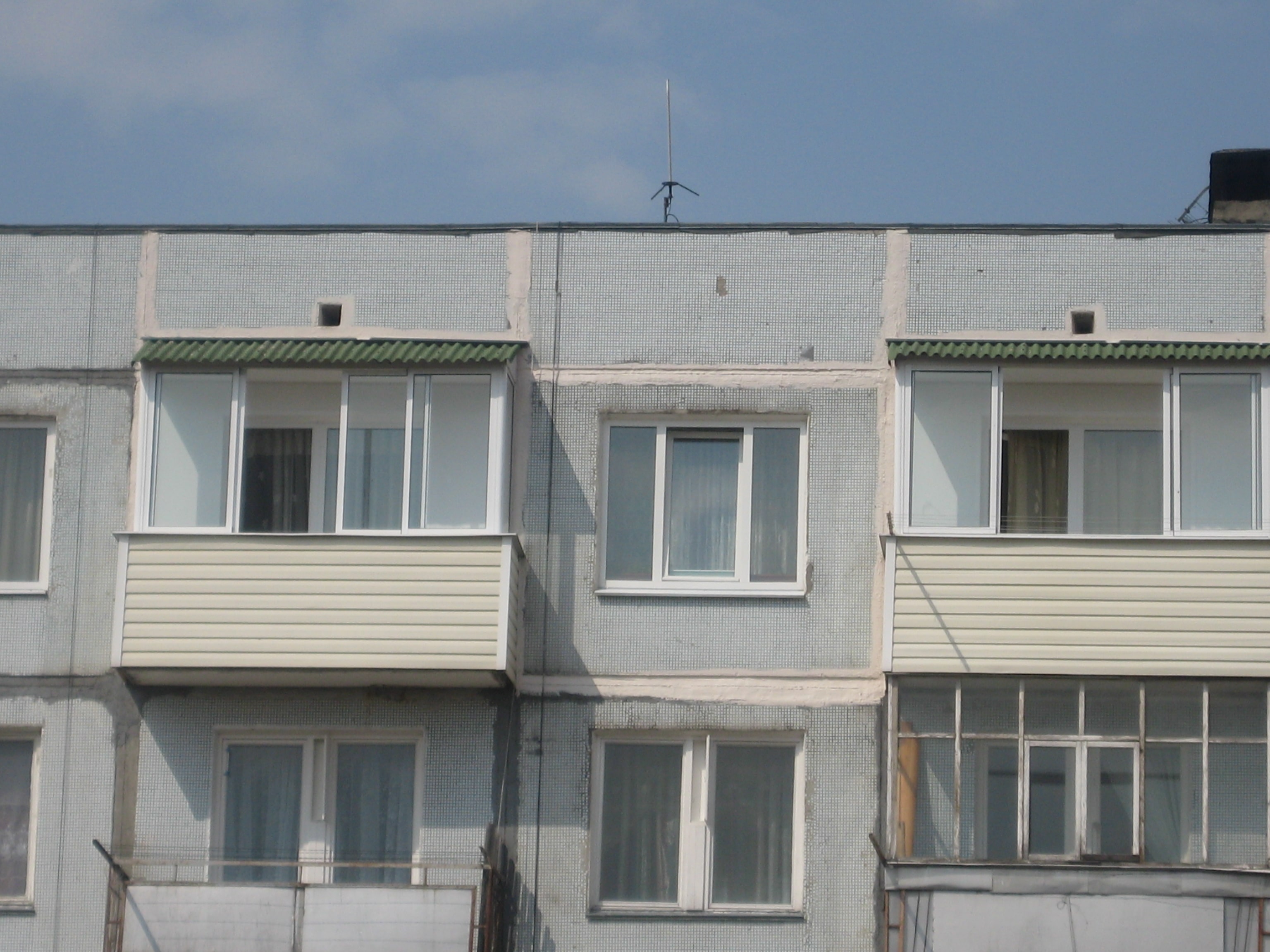 Балконы, внешняя отделка, крыша, вынос